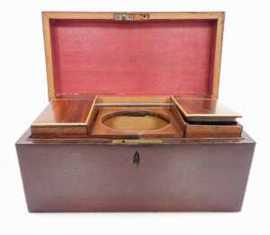 A Georgian mahogany tea caddy, of rectangular section, with boxwood line inlay, the hinged lid... - 2