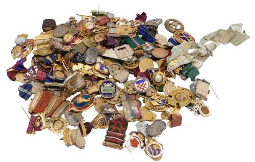 Assorted Masonic jewels, including The Royal Masonic Institute for the Blind, Mark Benevolent...