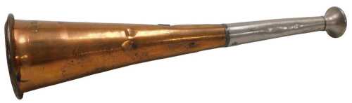 A copper hunting horn, stamped P.R. Ludlow Fox Hounds, 23cm long.