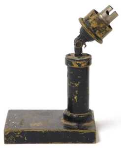 An early 20thC brass desk lamp, with a curved arm, raised on a stepped circular base, 61cm high,... - 3