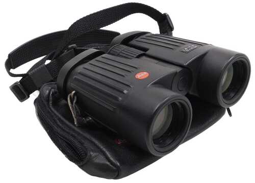 A pair of Leica Trinovid 10x32BA binoculars, with case.