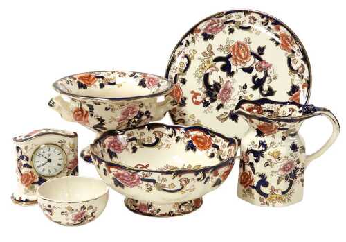A collection of Masons Mandalay pattern pottery, including fruit bowl, 26.5cm diameter, comport,...