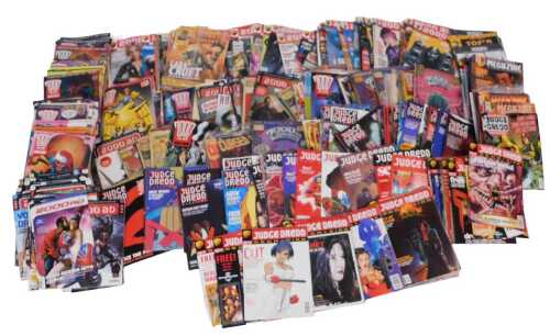 2000AD and other graphic novels. (5 boxes)