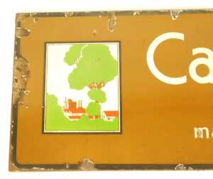 An early 20thC enamel Cadbury's Chocolates sign, made at Bournville, with two pictures of the... - 3