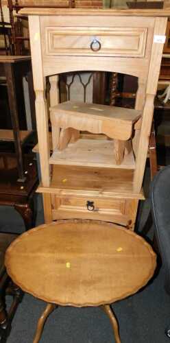 Furniture, comprising a pair of pine bedside chests with single drawer and tier below, a small...