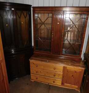 Furniture, comprising a corner display cabinet with two glazed doors, shelves to interior, over...