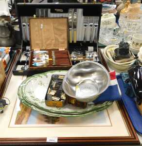 Household wares, to include a white metal oval bowl, two canteens of cutlery, one being fish...
