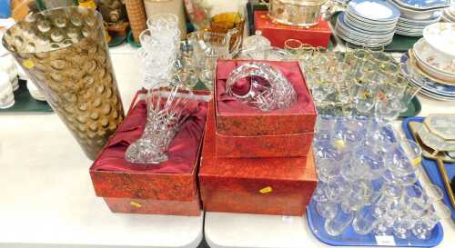 Glassware, to include brandy glasses, dessert glasses, small sherry glasses, beakers, shot...