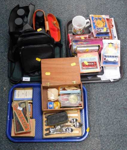 Household items, to include three pairs of binoculars including a pair of Falzon Zoom, another...