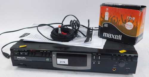 Visual and audio, a Philips audio CD recordable machine, a pack of Maxel CDR discs, together...