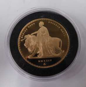 An East India Company London 2024 William Wyon Una and The Lion sovereign five gold proof coin... - 3