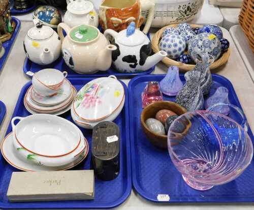 Various pottery and effects, Poole style feet teapot, John Falstaff character jug, various...