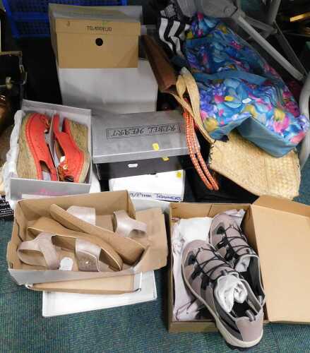 A quantity of lady's shoes and handbags, shopping bags, etc. (contents under 1 table)