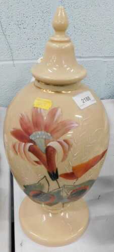 Ceramics, to include a hand-painted lidded ceramic jar, decorated with flowers and ferns.