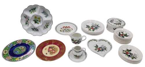 Various Portmeirion The Holly and the Ivy pattern dinnerware, lidded circular dish, 24cm...