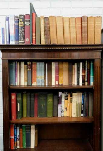 Various books, annual report for the Smithsonian Institution 1902, various other varied subjects,...