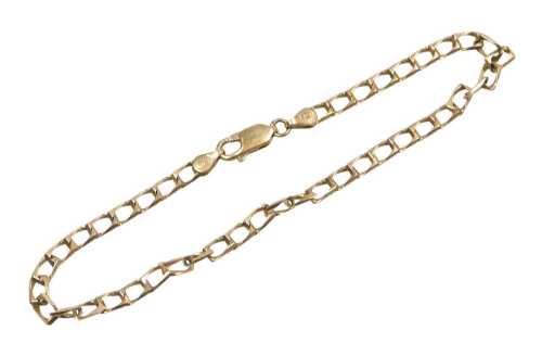 A fancy link bracelet, yellow metal stamped Italy 375, 20cm long, 3.7g.