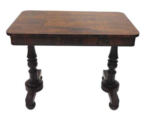 An early 19thC Gillows of Lancaster rosewood library games table, the articulated centre...