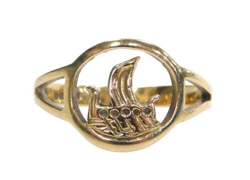 A 9ct gold signet ring, the pierced ring head with Viking ship, on V splayed shoulders, London...