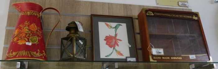 V - Collectable items: a Continental Villiger retail tabletop cigar box, marked Handmade Havanas,...
