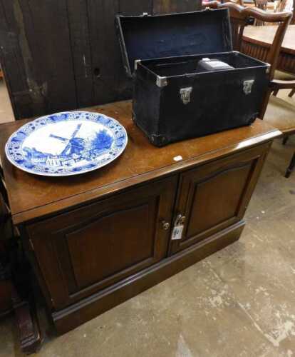 V - Various furniture and effects, a Delft pottery blue and white plate, transfer printed with a...