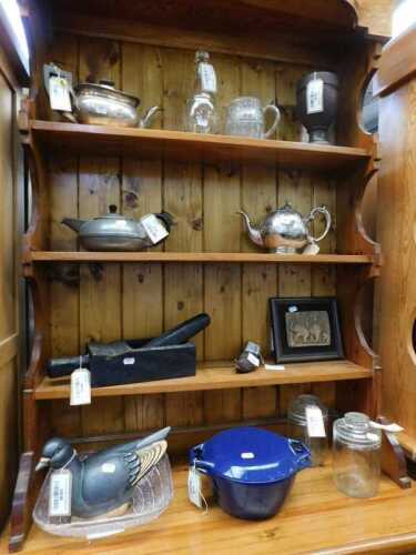 V - Various bygones, collectables, etc., a carved wooden shoe ornament, various silver-plated ware,...