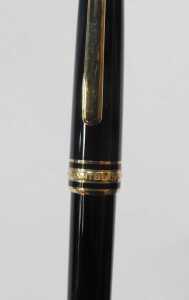 A Montblanc Meisterstuck Classique ballpoint pen, in black, model 12890 RB 163, in a plastic... - 3