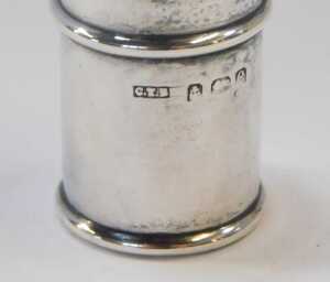 An Edward VII silver miniature pepper pot, of cylindrical form with raised banding, Birmingham... - 4