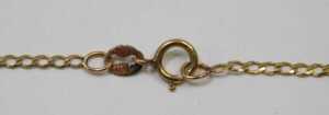 Two necklaces, comprising an abstract agate pendant, with applied turquoise, with yellow metal... - 5