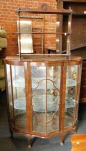 Furniture, comprising a walnut veneered display cabinet, with single glazed door, glazed panels,...