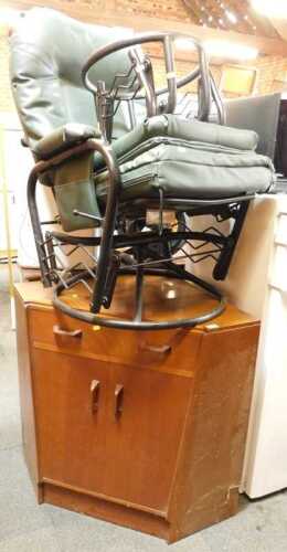Furniture, comprising a green upholstered Stressless style chair and stool, and a corner...