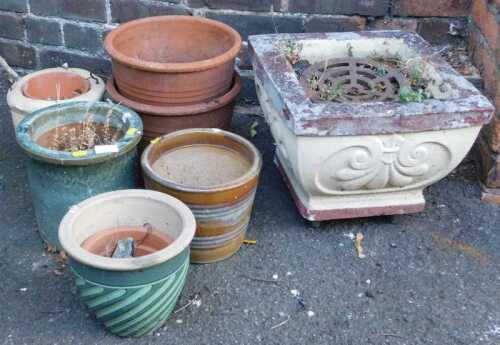 Garden plant pots, to include terracotta, stoneware, etc.