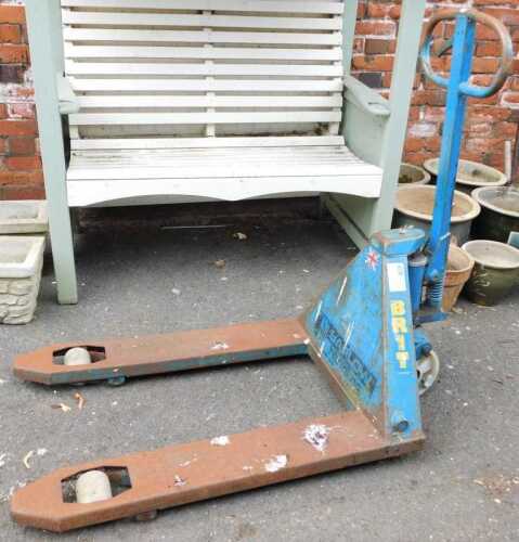 A Brit 2000kg capacity pallet truck. (AF)