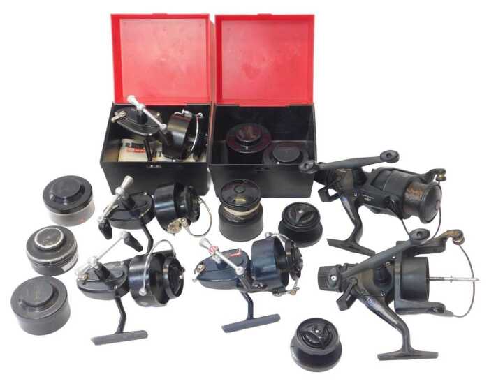 Fishing reels, to include a Shimano 6010 two speed oscillating reel, a Garcia Mitchell 300,...