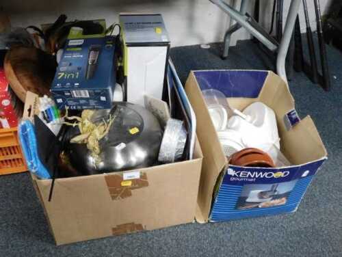 Kitchenware and household items, to include a steamer, a 12v wet and dry vacuum cleaner, mantel...