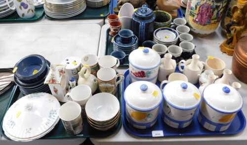 Ceramics, to include part coffee service by Cosmos in the Arabia pattern, including coffee pot,...