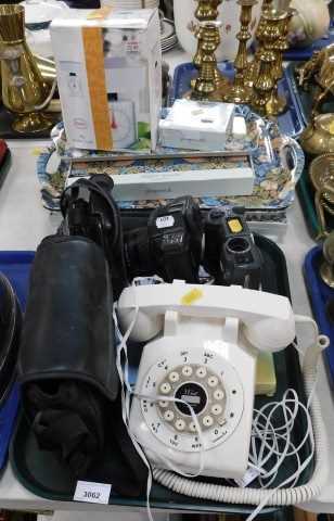 Household items, to include a Yashica 350AF 35mm camera, a Nikon Coolpix 995 camera, a video...