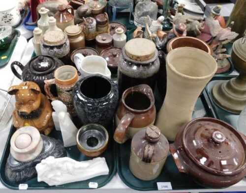 Ceramics, to include lidded jars, piggy banks, figurines, vases, cookware, etc. (3 trays)