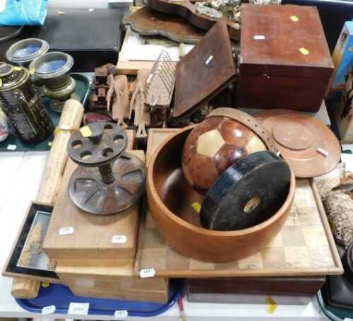 Treen, to include various wooden artefacts, wheels, animal figurines, toast rack, plates, bowls,...