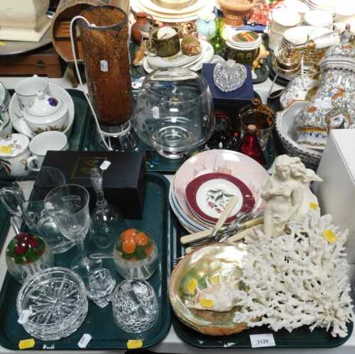 Household items, including ceramics and glassware, glassware to include dump weights, jam pots,...