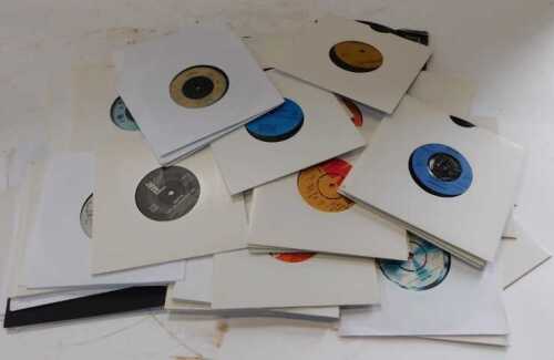 45rpm singles, to include Jerry Monroe, Showaddywaddy, etc.