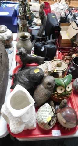 Ceramics and household objects, to include a quantity of ceramic owls, including a biscuit...