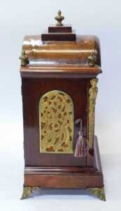 A Georgian-style rosewood-cased bracket clock, the arched top with brass finials and enclosed by... - 4