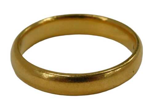 A 22ct gold wedding band, of plain design, 4mm width, Birmingham 1974, ring size T, 6.1g.