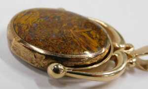 A 9ct gold swivel agate fob, set with green and red blood stone, and a patterned and brushed... - 5