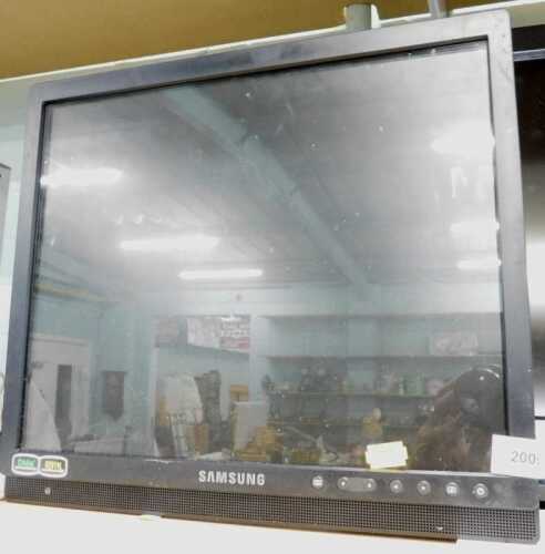 A Samsung SMT1722P wall mounted 16" monitor.