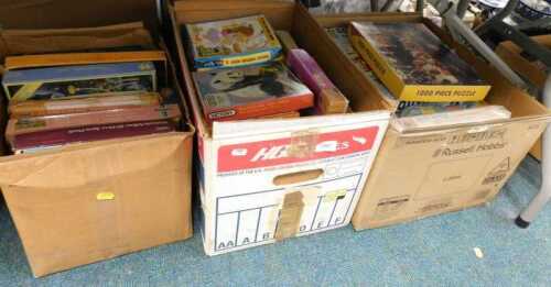 Various jigsaws, to include Falcon, Hope, The London, various subject matters, The Teddy Bear's...