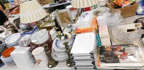 Various pottery, collectable items, and kitchenalia, lidded tureens, part dinnerware, transfer...