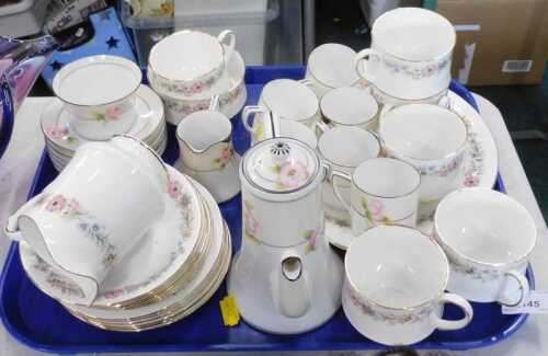 A Paragon Belinda pattern part tea service, various other teaware, etc. (1 tray)