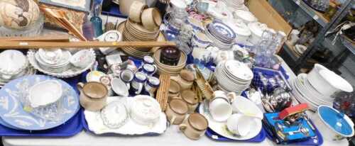 Various glassware, porcelain, Continental porcelain and effects, silver plated flatware, cased...
